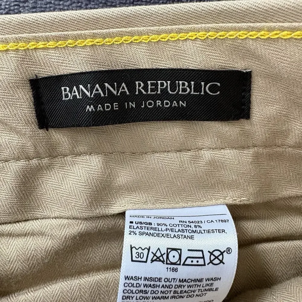 New Banana Republic Men’s Rapid Movement Chino Smithfield Pleated Size 36x30